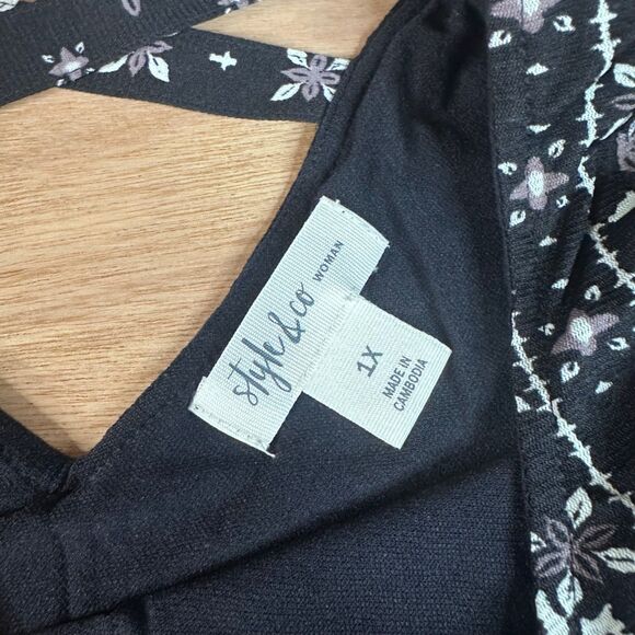 Style & Co Woman 1X Black Floral Boho Tunic Top Long Sleeve Back Keyhole - Picture 3 of 4